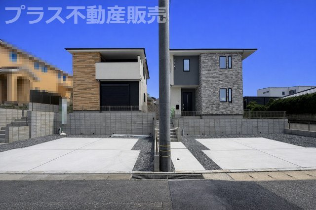 【外観】 | 大野城市南ケ丘2丁目3期　2号棟（全2棟）【仲介手数料無料・0円】 | 現地写真。プラス不動産販売なら、現場の全ての棟をまとめてご見学頂けます。