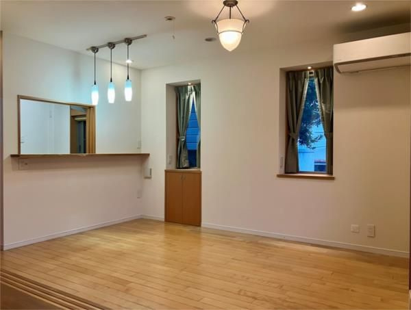 恵比寿戸建の居間・リビング