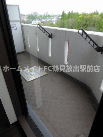 大阪市鶴見区横堤４丁目の賃貸マンションのバルコニー