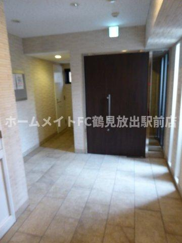 大阪市鶴見区横堤４丁目の賃貸マンションのロビー