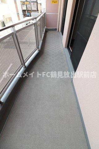 大阪市鶴見区今津中１丁目の賃貸マンションのバルコニー