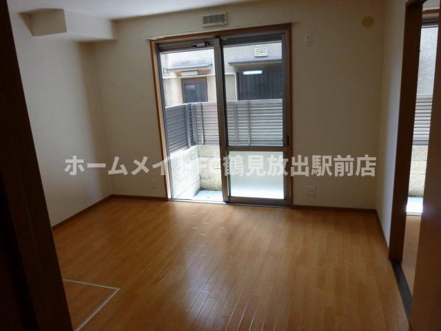 東大阪市長田西２丁目のハイツの内装