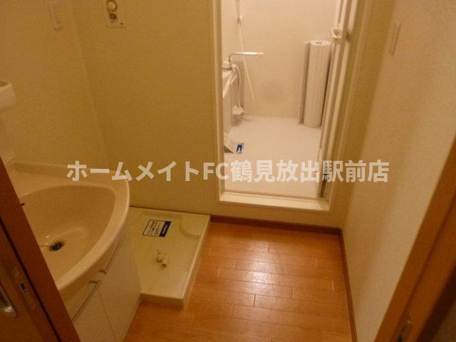 東大阪市長田西２丁目のハイツの洗面所