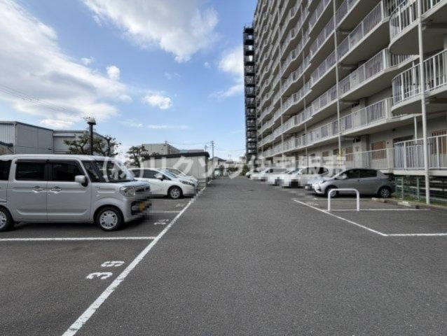 守口ハイライフB棟の駐車場|■物件内覧・資金計画相談・住宅ローン相談、リフォーム相談、お問合せ受付中■
※当日・翌日のご内覧、ご相談はお電話でのお問合せがスムーズです！