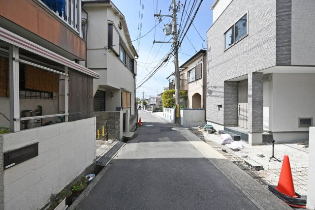シャルムコート・ジョン鴻池2丁目新築一戸建て│3LDK+駐車駐輪の外観