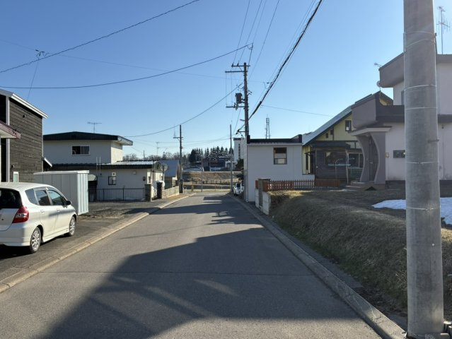 【前面道路含む現地写真】の画像