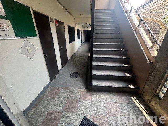 マザーズ岸部のロビー|清潔なロビーです