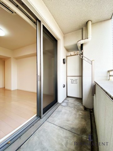 グレンパーク中島のバルコニー