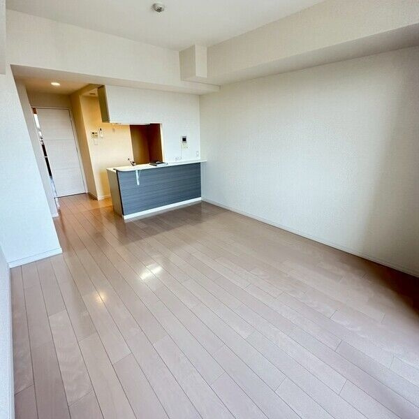 グレンパーク中島の居間・リビング