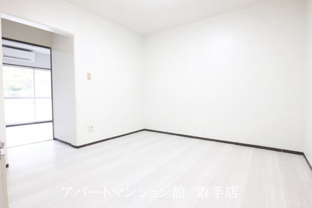 フラット白山第二の居間・リビング