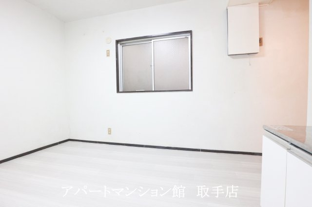 フラット白山第二の居間・リビング