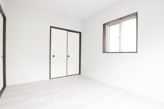 フラット白山第二の洋室