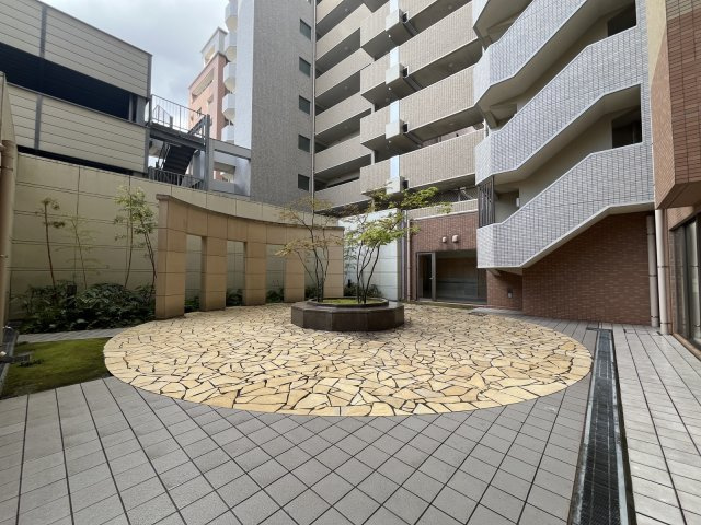 MJR和白丘の庭|開放感がある共用の庭です☆開放感がありますね♪