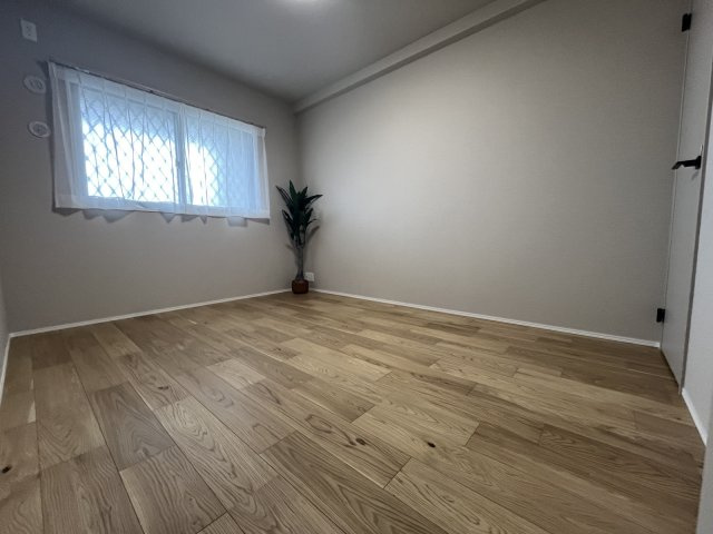 MJR和白丘の洋室|南西向き陽当たり良好なので居心地が良いお部屋になりそうですね♪