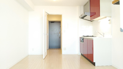 【居間・リビング】 | プライムアーバン久米川 | ※同タイプ参考写真　1103のキッチンはネイビーです