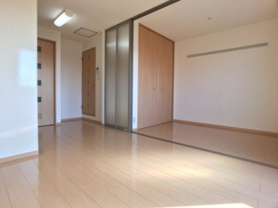 【居間・リビング】 | ハイツボナール Ⅴ | 居室・リビング