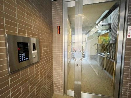 第二エクセルイン巣鴨のエントランス