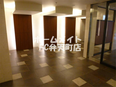 【ロビー】 | コスモプレミアムベイ大阪 | 建物の内部です