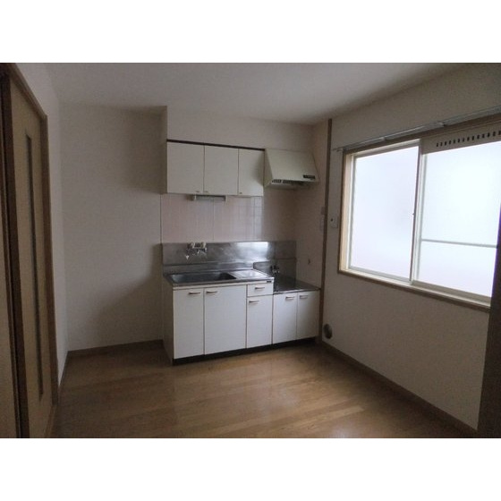 シャトル金山の内装