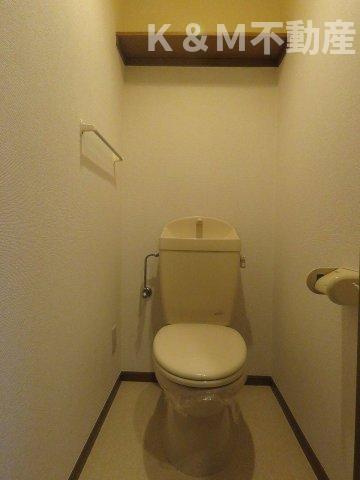 ブロードフォーリストのトイレ|落ち着いたトイレです