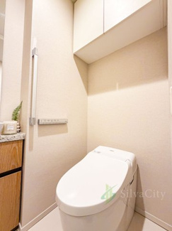 【トイレ】 | ブランズ麻布狸穴町 | トイレ温水便座機能付