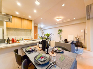 【居間・リビング】 | ブランズ麻布狸穴町 | リビングダイニング　当日のご見学、可能です！お気軽にお問い合わせください！※0120-133-468