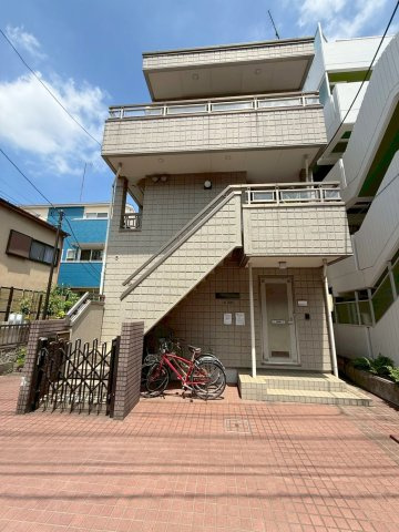 ヤマサホーフ