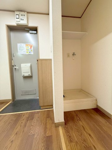ヤマサホーフの内装|洗濯機置き場