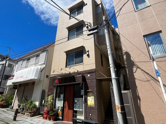 ライズウイングのエントランス