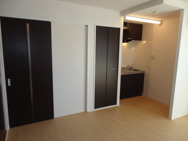 ライズウイングのその他|落ち着いた雰囲気の洋室♪