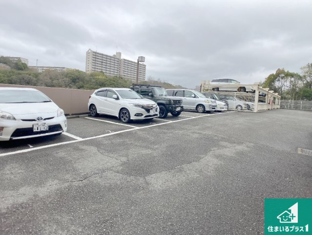 須磨妙法寺アーバンコンフォートの駐車場|共用部（駐車場）