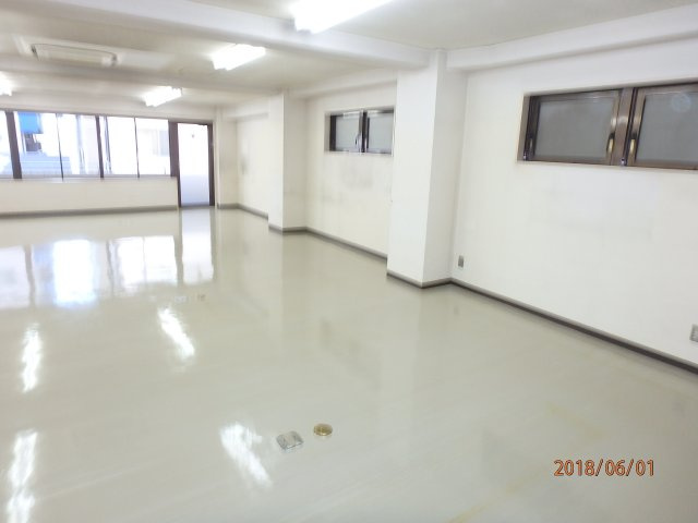 水越ビルの内装