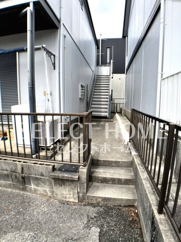 【エントランス】 | ジュネス羽根 | 清潔なエントランスです