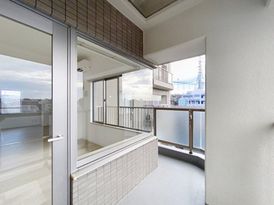 【バルコニー】 | 琳和クレストコート | ※同物件、別のお部屋の写真です。