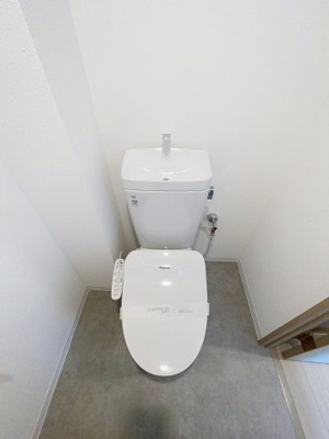 【トイレ】 | 琳和クレストコート | ※同物件、別のお部屋の写真です。