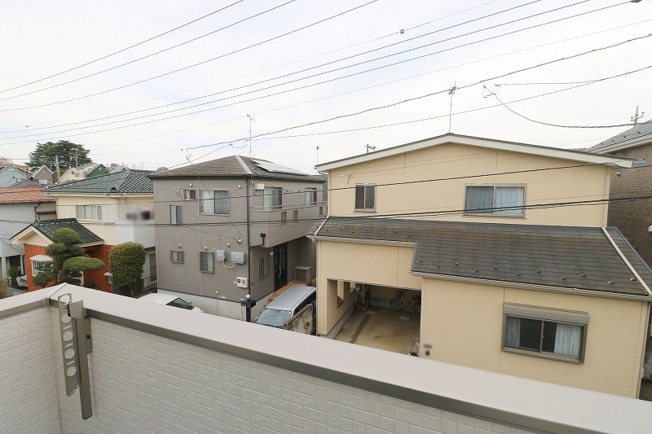 【展望】 | 富士見市羽沢1丁目　新築一戸建住宅　全2棟　(ふじみ野店) | バルコニーからの眺望です。
閑静な住宅街で穏やかな暮らしを送れます。