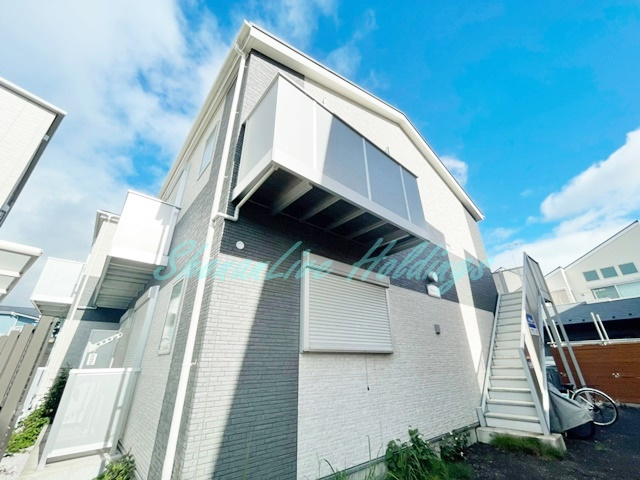 茅ヶ崎市本村２丁目のアパート