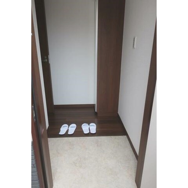 茅ヶ崎市本村２丁目のアパートの玄関|お履き物が多い方にもおすすめ♪