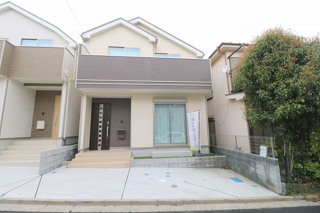 【外観】 | 富士見市羽沢1丁目　新築一戸建住宅　全2棟　(ふじみ野店) | 2026年4月撮影
堂々完成！ぜひご見学ください！
