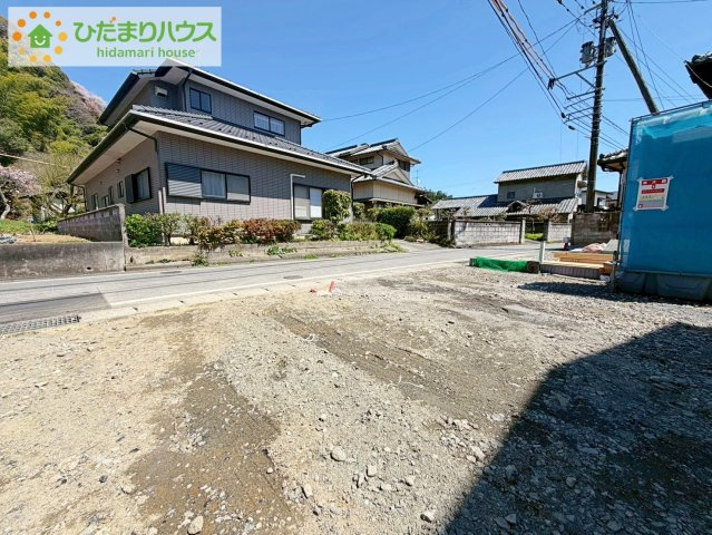 いわき市仁井田寺前1期　新築戸建　2号棟の駐車場|ご家族でお車に乗る方に！駐車場3台分あります！