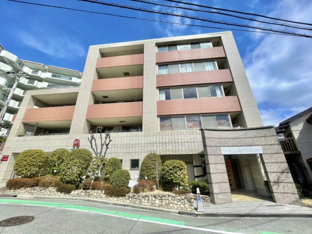 ファミール苦楽園