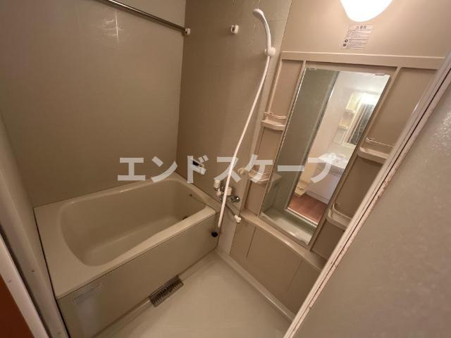 プランドール光円の浴室|バス
高崎、前橋のお部屋探しはエンドスケープまで！お客様の理想お聞かせ下さい♪