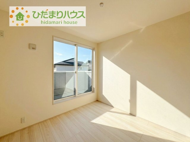 【洋室】 | かすみがうら市下稲吉2期　新築戸建　4号棟 | 机にベットを置けば子供部屋の完成です！