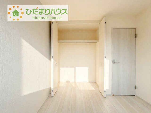 【収納】 | かすみがうら市下稲吉2期　新築戸建　4号棟 | 全室にクローゼットが付いていて、お部屋の住空間もスッキリ広々使えそうです(^^)
