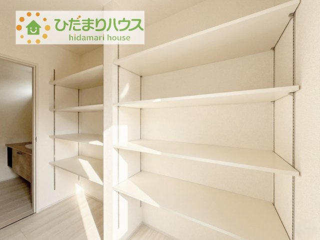 【収納】 | かすみがうら市下稲吉2期　新築戸建　4号棟 | パントリー完備で散らかりがちなキッチン回りもラクラクお片付けできちゃいます！(*^-^*)