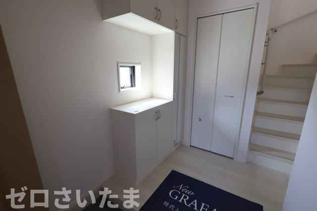 《仲介手数料無料》上尾市大字上1124-3新築一戸建てグラファーレ29期の玄関
