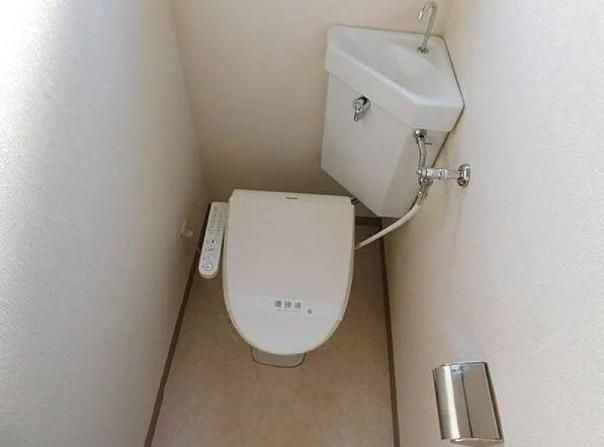 八王子市長房町のアパートのトイレ