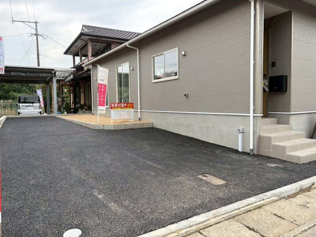アーネストワン　大牟田市唐船第2の駐車場