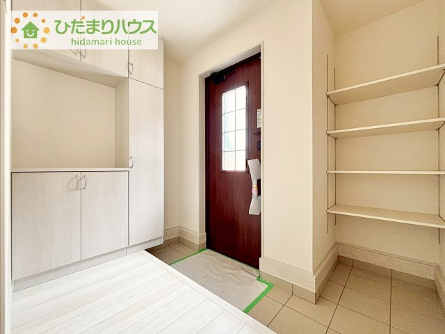 【玄関】 | かすみがうら市下稲吉2期　新築戸建　7号棟 | 家族の靴をたっぷり収納！大型シューズクローゼット付き(^^♪