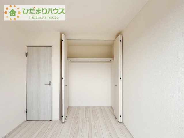 【収納】 | かすみがうら市下稲吉2期　新築戸建　7号棟 | 全室にクローゼットが付いていて、お部屋の住空間もスッキリ広々使えそうです(^^)